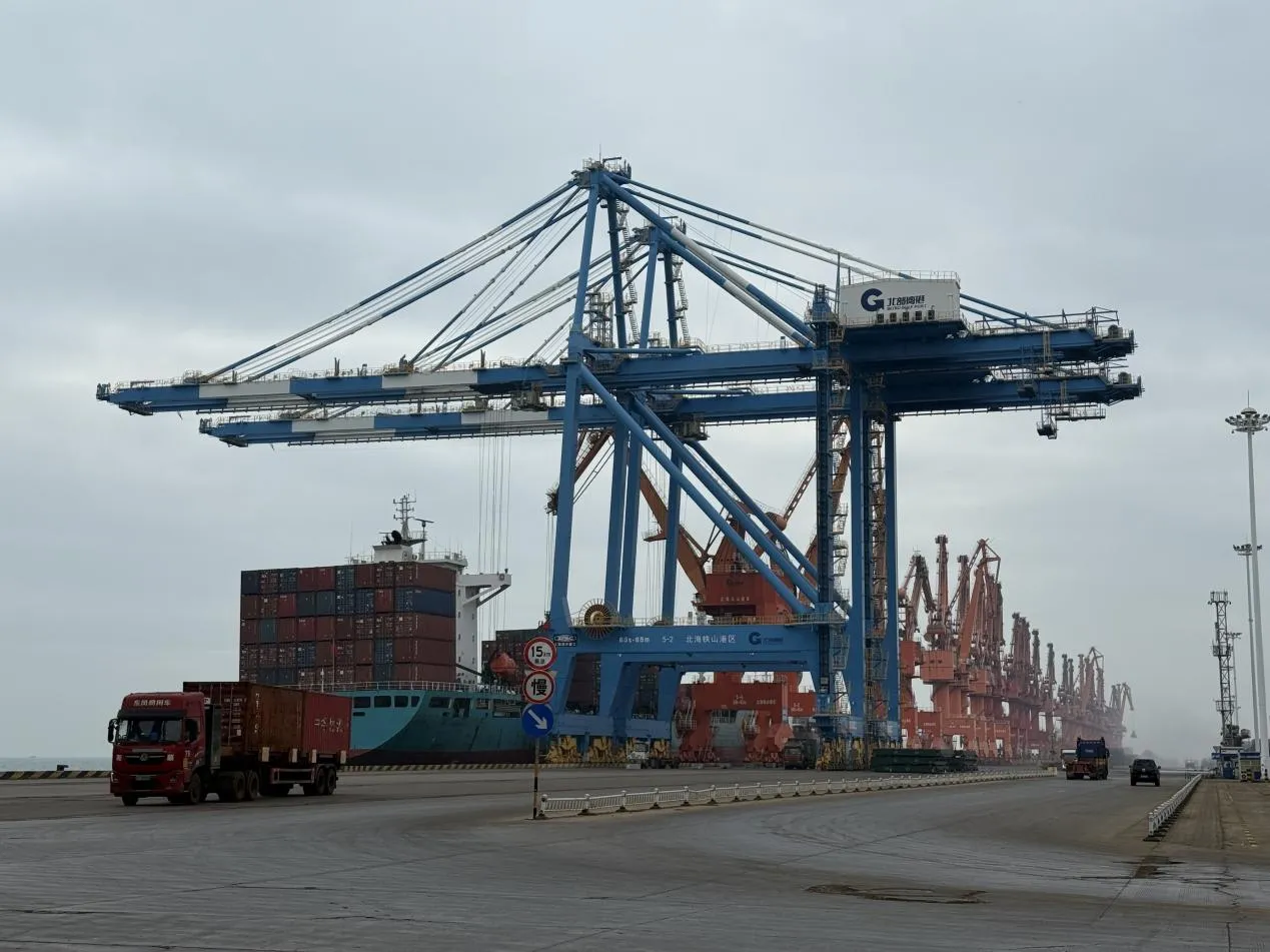 北部湾港前三季度集装箱吞吐量稳重增长，打造高效益物流新通路